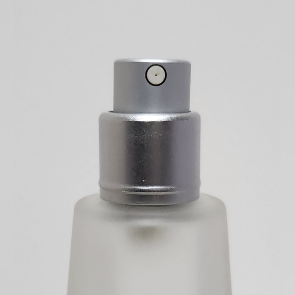 Issey Miyake L’Eau d’Issey Eau de Toilette - Picture 4 of 7